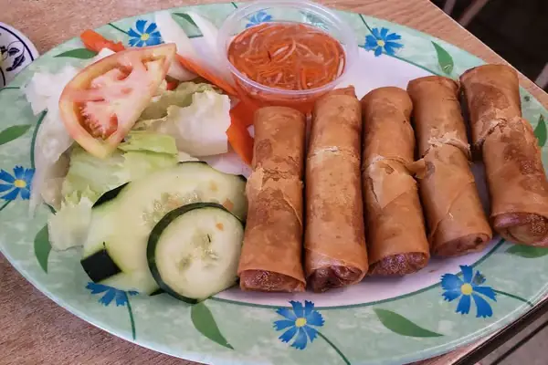 Mì Xào Ga Xe Lửa Là Gì? Hướng Dẫn Chi Tiết Về Món Ăn Đặc Trưng