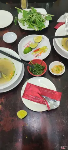 Miến Gà & Phở Gà Sơn Nga: Review Chi Tiết Quán Ăn Nổi Tiếng Ở Quận Phú Nhuận