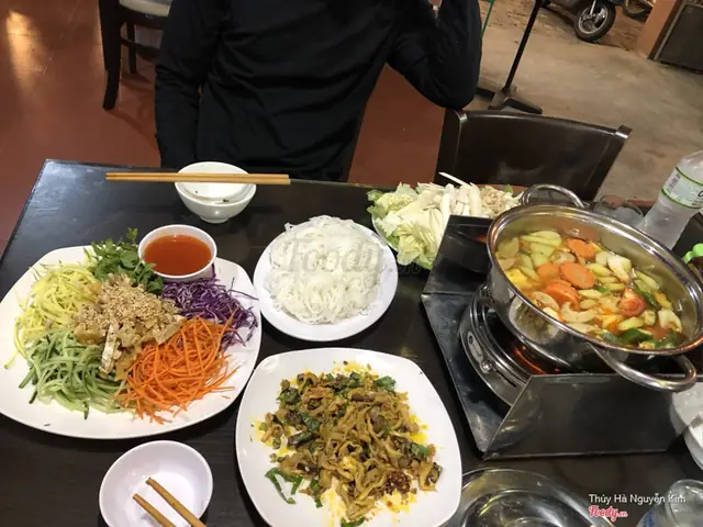 Nhà Hàng Chay Huyền Trang Đà Nẵng: Review Toàn Diện Và Đánh Giá Khách Quan