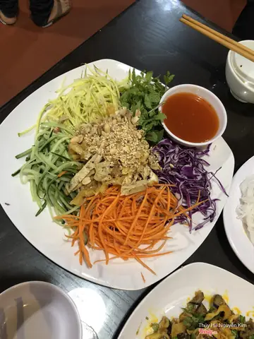 Nhà Hàng Chay Huyền Trang Đà Nẵng: Review Toàn Diện Và Đánh Giá Khách Quan