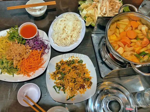 Nhà Hàng Chay Huyền Trang Đà Nẵng: Review Toàn Diện Và Đánh Giá Khách Quan