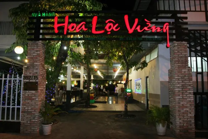 Nhà Hàng Hoa Lộc Vừng: Trải Nghiệm Ẩm Thực Tươi Mát Giữa Lòng Thành Phố Nhà Hàng Hoa Lộc Vừng: Trải Nghiệm Ẩm Thực Tươi Mát Giữa Lòng Thành Phố