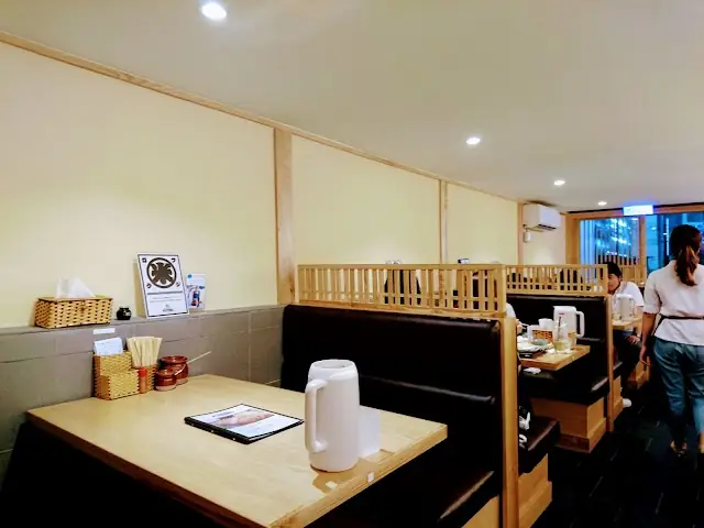 Nhà Hàng Nhật Bản Fujiro: Đánh Giá Chi Tiết Và Trải Nghiệm Thực Tế