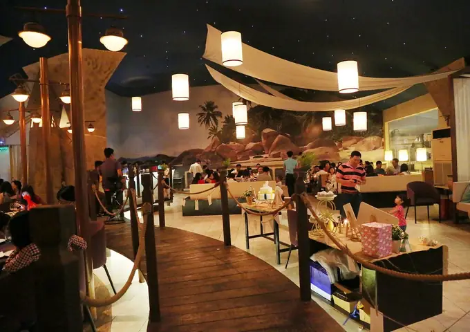 Nhà Hàng Ns Bến Thuyền: Đánh Giá Chi Tiết Về Ẩm Thực Hải Sản 70 Năm