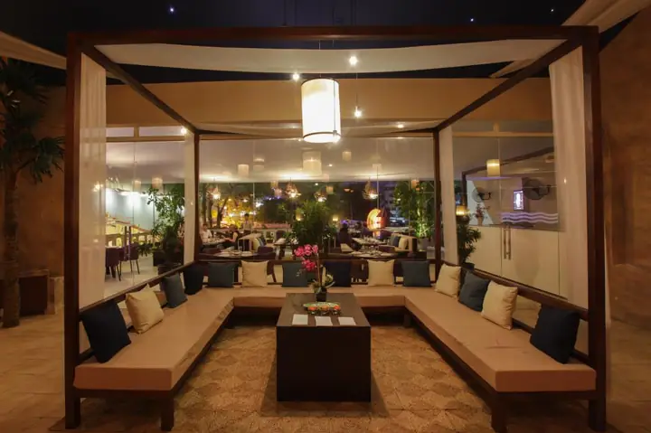 Nhà Hàng Ns Bến Thuyền: Đánh Giá Chi Tiết Về Ẩm Thực Hải Sản 70 Năm