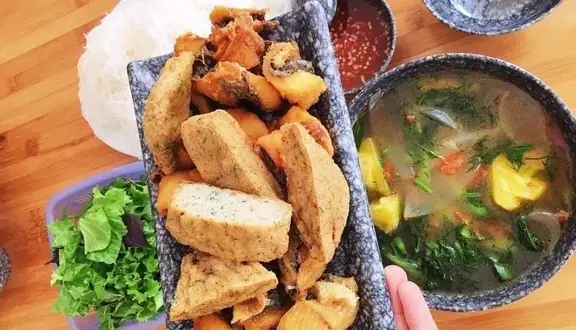 Phở Bát Đá Thủy Mộc: Đánh Giá Toàn Diện Nhà Hàng Phở Truyền Thống Tại Hồ Tây Phở Bát Đá Thủy Mộc: Đánh Giá Toàn Diện Nhà Hàng Phở Truyền Thống Tại Hồ Tây