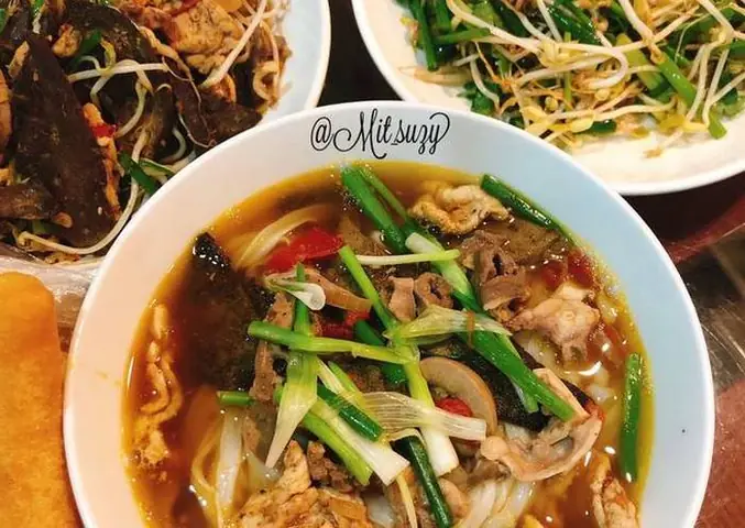 Phở Gan Cháy Đáp Cầu Bắc Ninh: Hương Vị Độc Đáo Từ Vùng Kinh Kỳ Phở Gan Cháy Đáp Cầu Bắc Ninh: Hương Vị Độc Đáo Từ Vùng Kinh Kỳ