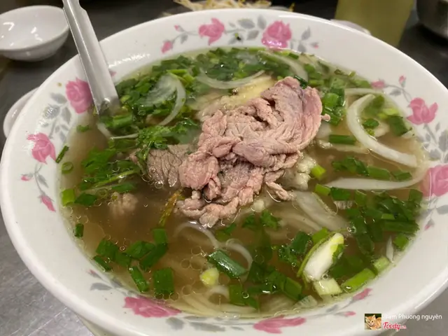 Review Chi Tiết Quán Phở Hiền Trần Quang Khải: Có Đáng Thử?