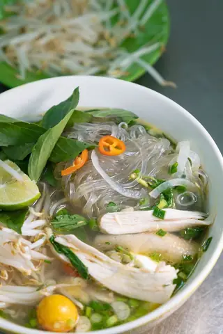 Phở Miến Gà Kỳ Đồng: Review Chi Tiết Quán Ăn Được Michelin Vinh Danh