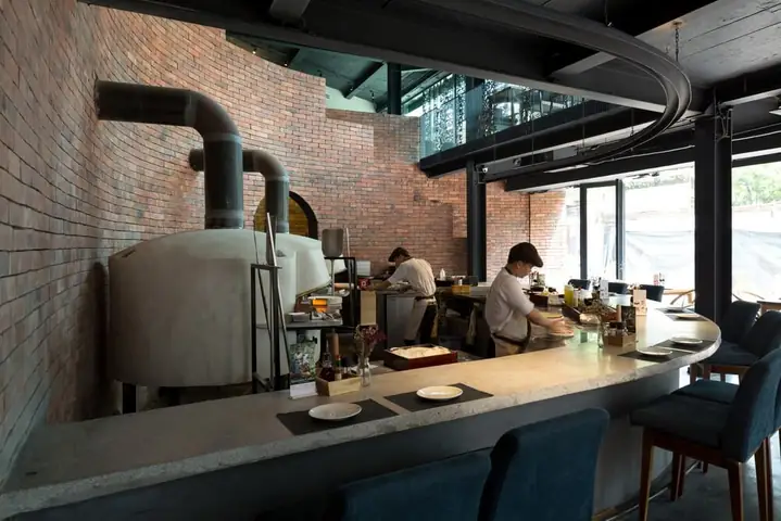 Pizza 4p's Phan Ke Binh: Review Chi Tiết Không Gian & Hương Vị