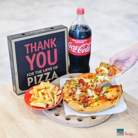 Đánh Giá Chi Tiết Pizza Hut Phan Xích Long: Trải Nghiệm Thực Tế & Phân Tích Toàn Diện