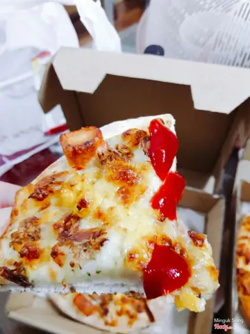 Đánh Giá Chi Tiết Pizza Hut Trần Đăng Ninh: Trải Nghiệm Thực Tế Và Phân Tích Toàn Diện