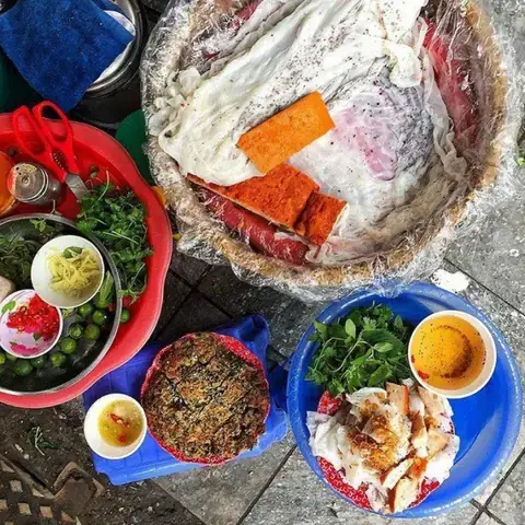 Bánh Cuốn Bảo Khánh Hà Nội: Review Toàn Diện Về Quán Ăn Sáng Truyền Thống