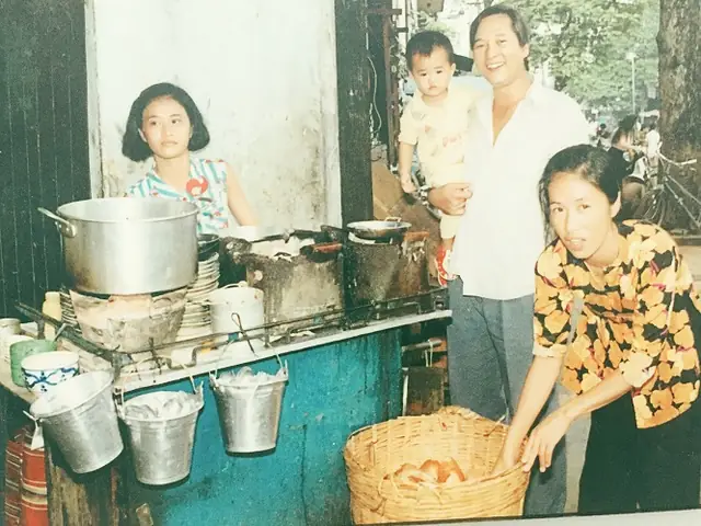 Bò Né Ký Con Quận 4: Đánh Giá Chi Tiết Quán Bò Né Ngon Gần Chung Cư Đoàn Văn Bơ