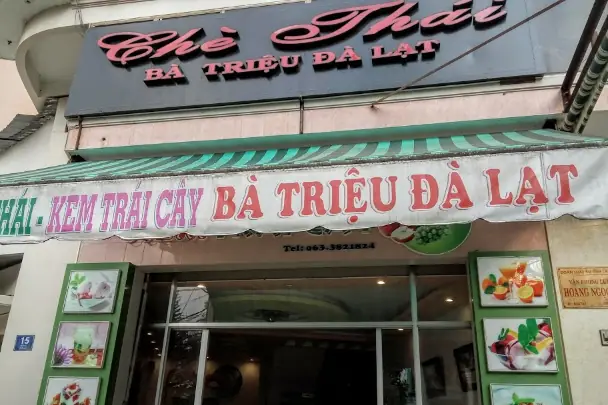 Quán Chè Thái Bà Triệu: Trải Nghiệm Đồ Ngọt Quen Thuộc Nhưng Đầy Chất Lượng Tại Đà Lạt Quán Chè Thái Bà Triệu: Trải Nghiệm Đồ Ngọt Quen Thuộc Nhưng Đầy Chất Lượng Tại Đà Lạt