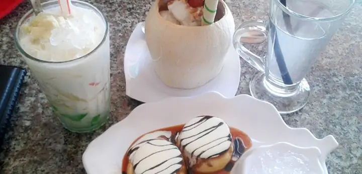 Quán Chè Thái Bà Triệu: Trải Nghiệm Đồ Ngọt Quen Thuộc Nhưng Đầy Chất Lượng Tại Đà Lạt Quán Chè Thái Bà Triệu: Trải Nghiệm Đồ Ngọt Quen Thuộc Nhưng Đầy Chất Lượng Tại Đà Lạt