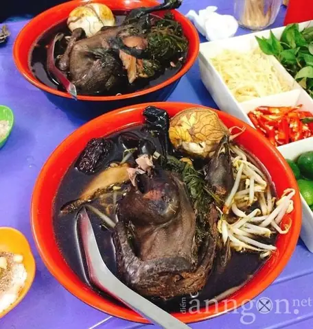 Đánh Giá Chi Tiết Quán Mì Gà Tần Mai Hương Hàng Cót: Trải Nghiệm Đáng Nhớ Đánh Giá Chi Tiết Quán Mì Gà Tần Mai Hương Hàng Cót: Trải Nghiệm Đáng Nhớ