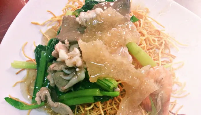 Đánh Giá Quán Mì Xào Giòn Nghèo: Trải Nghiệm Thực Tế Và Phân Tích