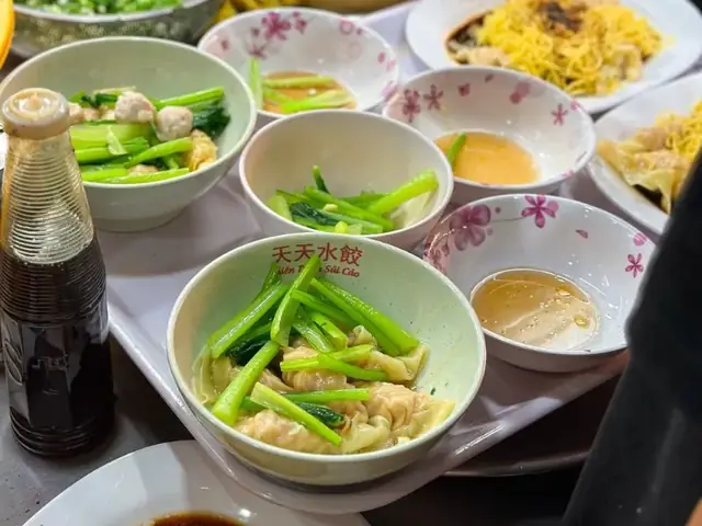 Review Quán Sủi Cảo Thiên Thiên: Hương Vị Gốc Hoa Đậm Đà 30 Năm Review Quán Sủi Cảo Thiên Thiên: Hương Vị Gốc Hoa Đậm Đà 30 Năm