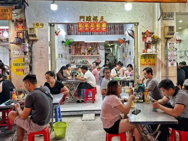 Review Quán Sủi Cảo Thiên Thiên: Hương Vị Gốc Hoa Đậm Đà 30 Năm Review Quán Sủi Cảo Thiên Thiên: Hương Vị Gốc Hoa Đậm Đà 30 Năm