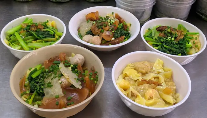 Review Quán Sủi Cảo Thiên Thiên: Hương Vị Gốc Hoa Đậm Đà 30 Năm Review Quán Sủi Cảo Thiên Thiên: Hương Vị Gốc Hoa Đậm Đà 30 Năm