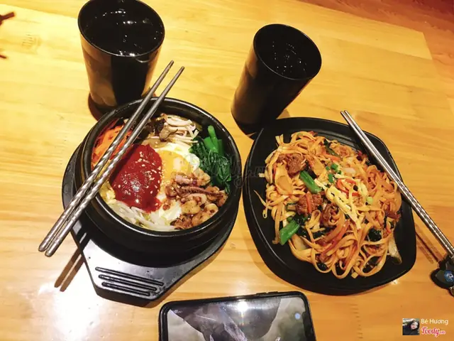 Santori - Đồ Ăn Hàn Quốc Review Chi Tiết: Có Đáng Thử Tại Hà Nội?