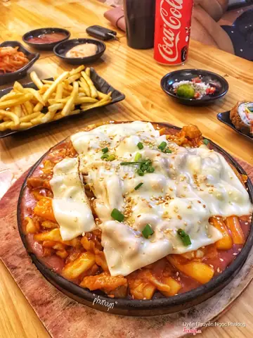 Santori - Đồ Ăn Hàn Quốc Review Chi Tiết: Có Đáng Thử Tại Hà Nội?