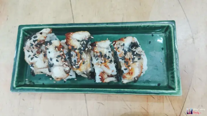 Sushi Viên Ông Chủ Nhỏ: Review Chi Tiết Quán Sushi Giá Rẻ Quận 10 Sushi Viên Ông Chủ Nhỏ: Review Chi Tiết Quán Sushi Giá Rẻ Quận 10