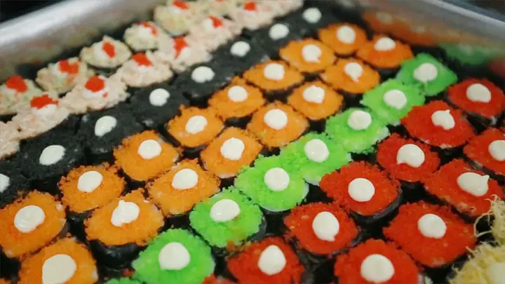 Sushi Viên Ông Chủ Nhỏ: Review Chi Tiết Quán Sushi Giá Rẻ Quận 10 Sushi Viên Ông Chủ Nhỏ: Review Chi Tiết Quán Sushi Giá Rẻ Quận 10