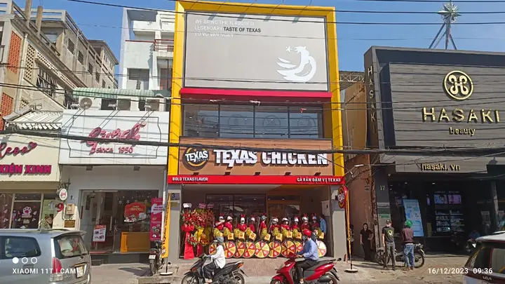 Đánh Giá Chi Tiết Texas Chicken Võ Văn Ngân: Trải Nghiệm Gà Rán Chuẩn Vị Mỹ Tại Thủ Đức