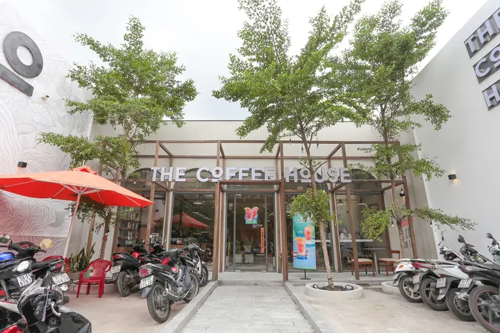 Review Chi Tiết The Coffee House Phan Văn Trị: Đánh Giá Thực Tế Về Không Gian, Đồ Uống Và Dịch Vụ