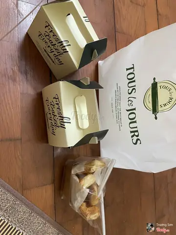 Đánh Giá Tous Les Jours Phố Huế: Tiệm Bánh Hàn Quốc Có Thực Sự Ngon?