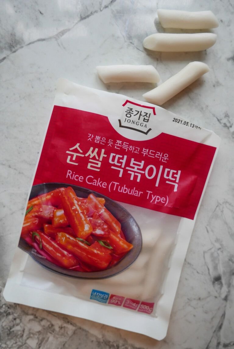 Bí quyết cách nấu tokbokki đóng gói sẵn mềm dai chuẩn vị Hàn 1 Bí quyết cách nấu tokbokki đóng gói sẵn mềm dai chuẩn vị Hàn