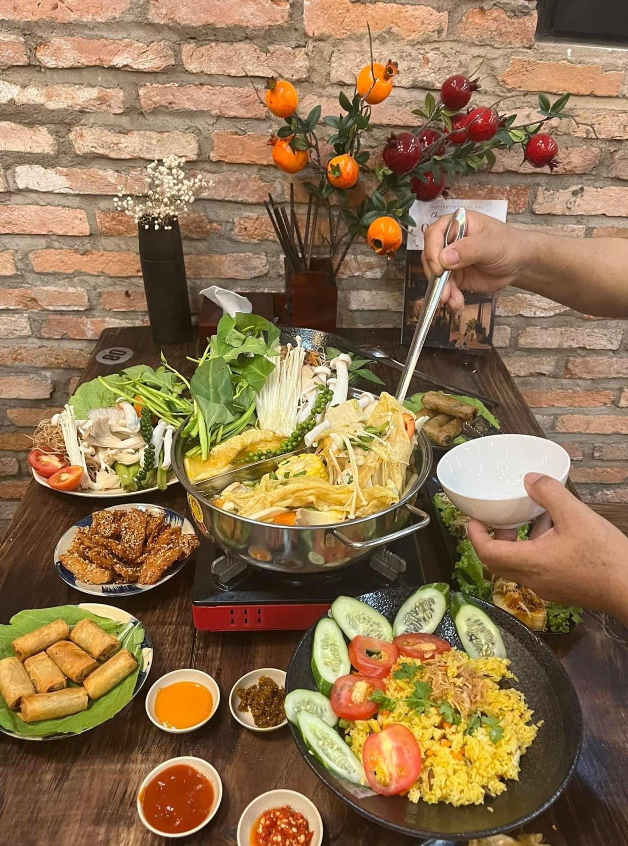 Cách nấu nước lẩu từ rau củ quả ngọt tự nhiên không ngấy