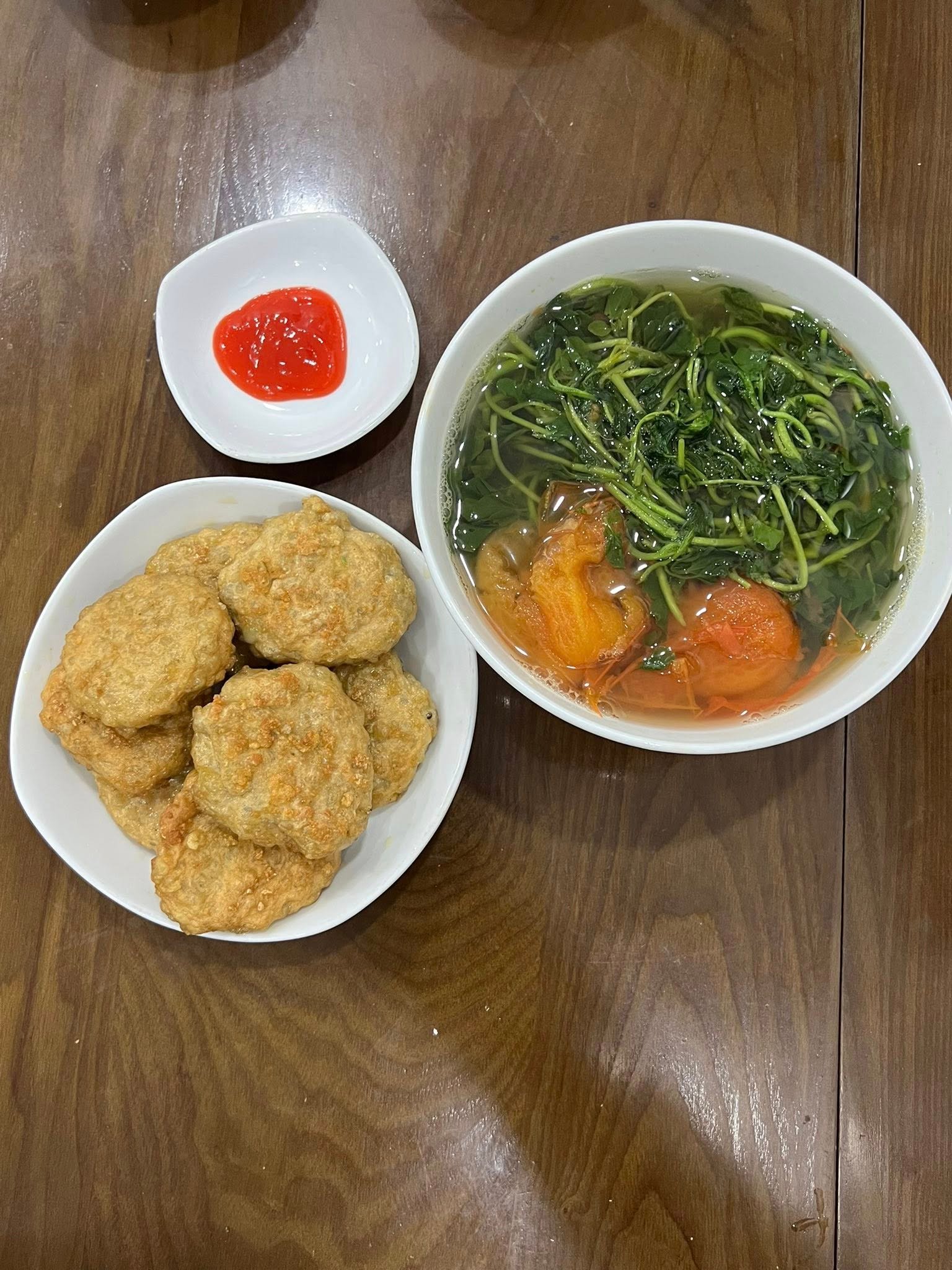 Tìm hiểu cách nấu canh rau cải xoong cà chua nhanh gọn