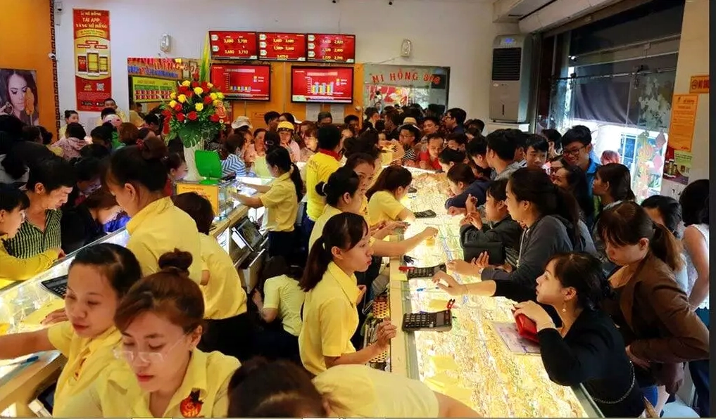 Giá Vàng Hồng Phúc Hôm Nay Biến Động Có Nên Mua Ngay Lúc Này