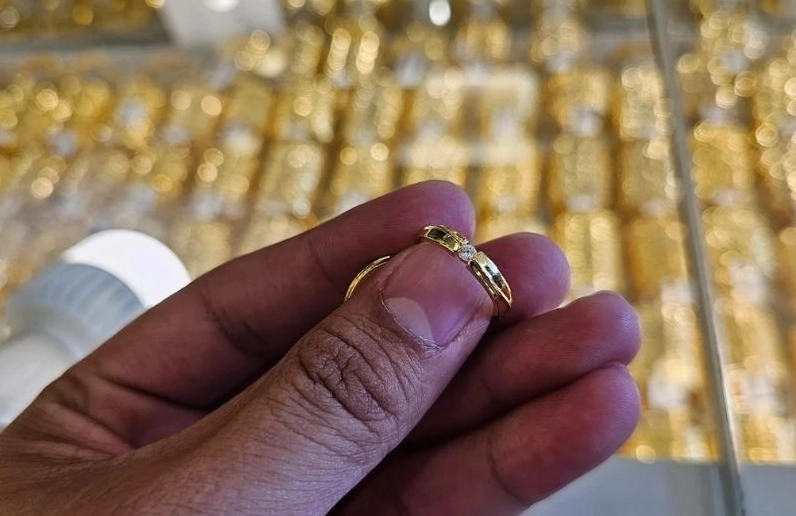 Giá vàng Kim Anh Tuấn Long Khánh hôm nay nóng từng phút 1 Giá vàng Kim Anh Tuấn Long Khánh hôm nay nóng từng phút