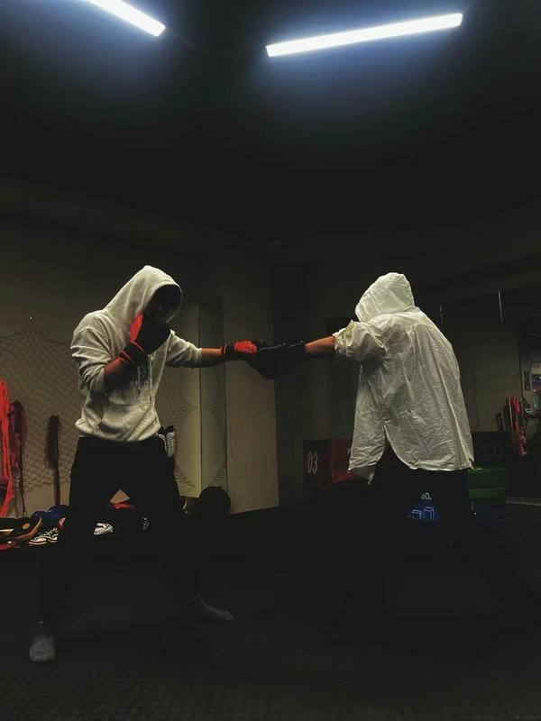 176+ Ảnh dí nhau cực căng với những màn combat đầy kịch tính 13 ảnh dí nhau 13