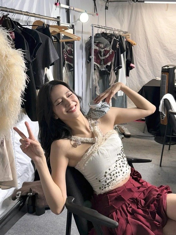 145+ Ảnh Jisoo đẹp chuẩn nữ thần Kpop dành cho người hâm mộ 29 ảnh jisoo 29