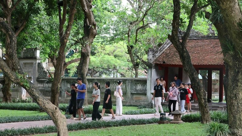 179+ Hình ảnh Văn Miếu Quốc Tử Giám lưu giữ vẻ đẹp nghìn năm 15 hình ảnh của văn miếu quốc tử giám 15