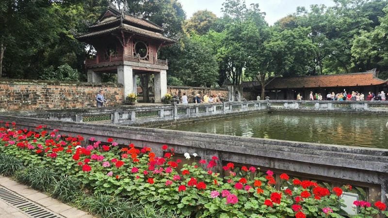 179+ Hình ảnh Văn Miếu Quốc Tử Giám lưu giữ vẻ đẹp nghìn năm 4 hình ảnh của văn miếu quốc tử giám 4