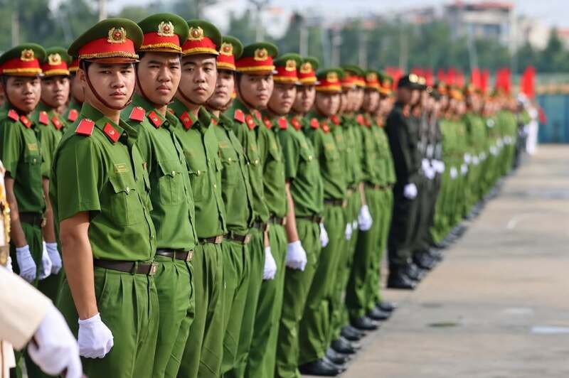 ảnh công an bắt xe