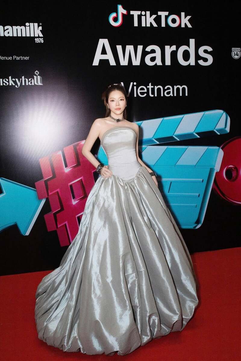 ảnh lý nhã kỳ 29